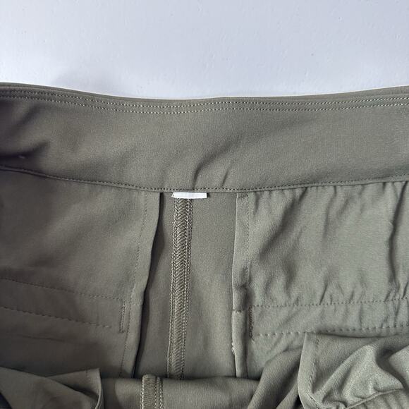 Lululemon Pants Womens Medium Green Straight Leg MidRise Pant Luxtreme Olive - Picture 6 of 13